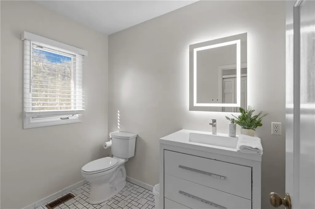 82 Mountain Laurel Drive Cranston RI 02920