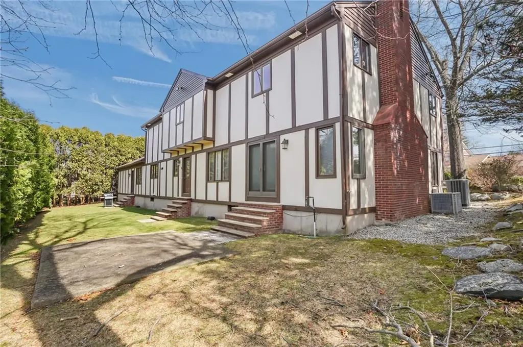 82 Mountain Laurel Drive Cranston RI 02920