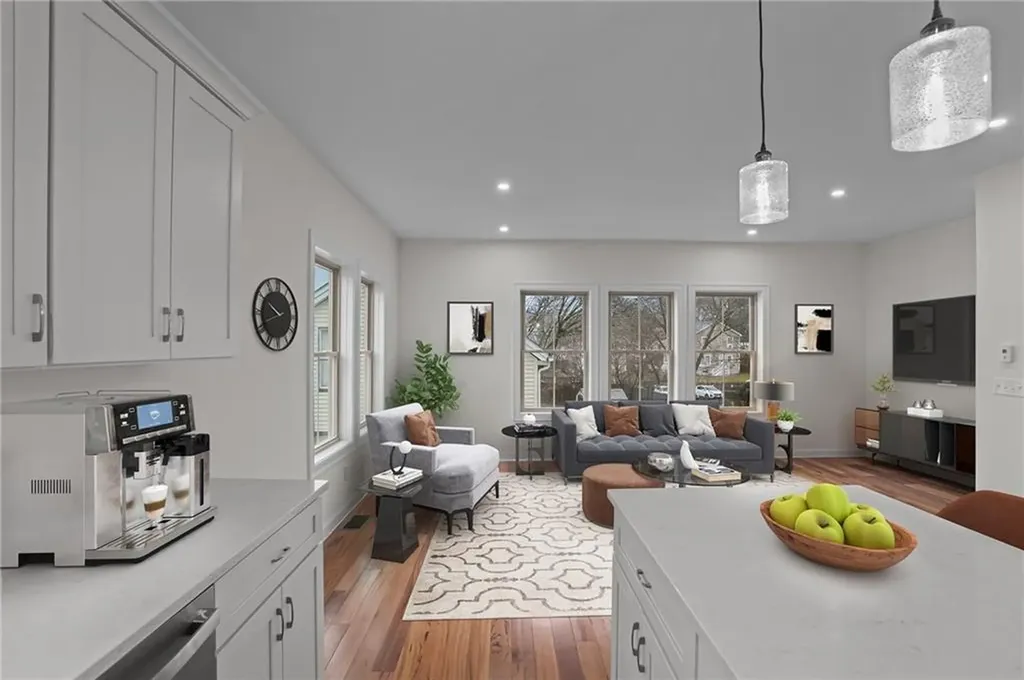 11 Stone Street Providence RI 02904