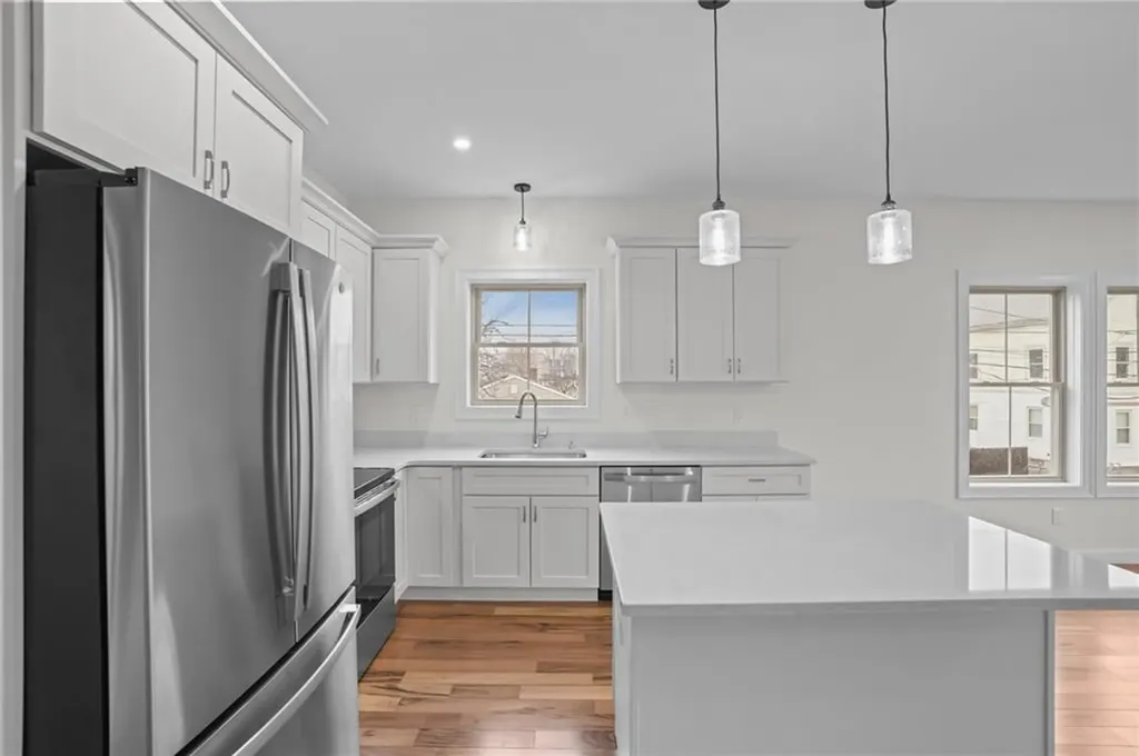 11 Stone Street Providence RI 02904