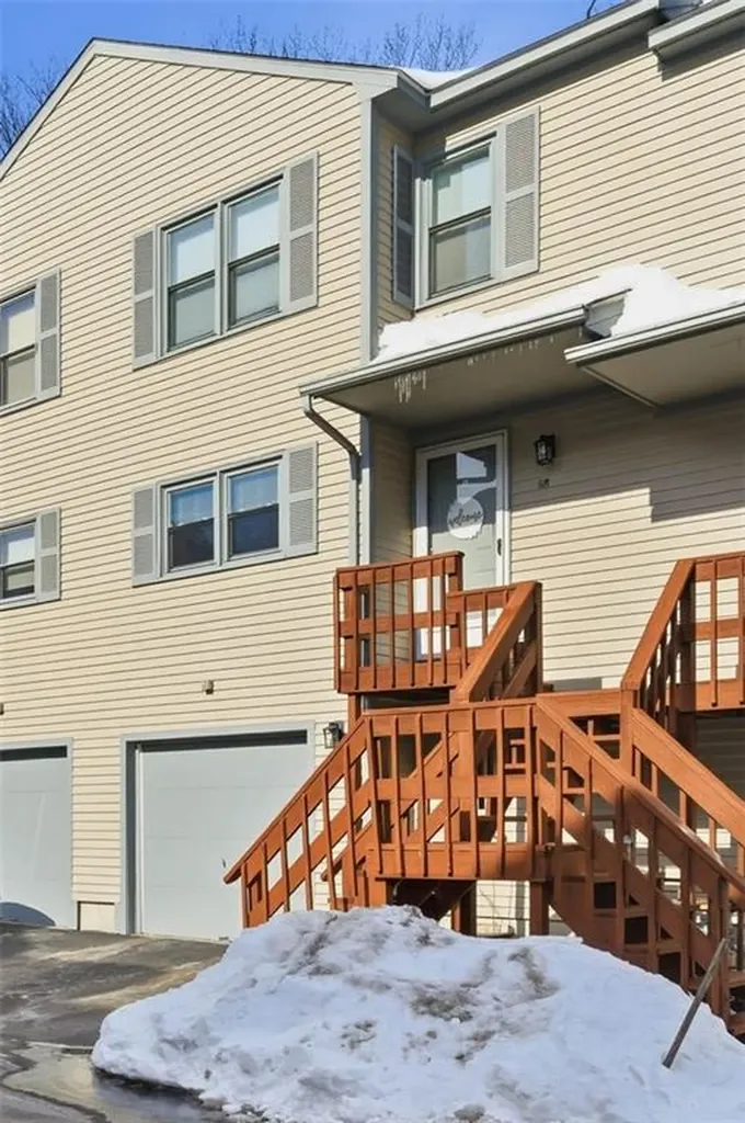 1603 Plainfield Pike Johnston RI 02919