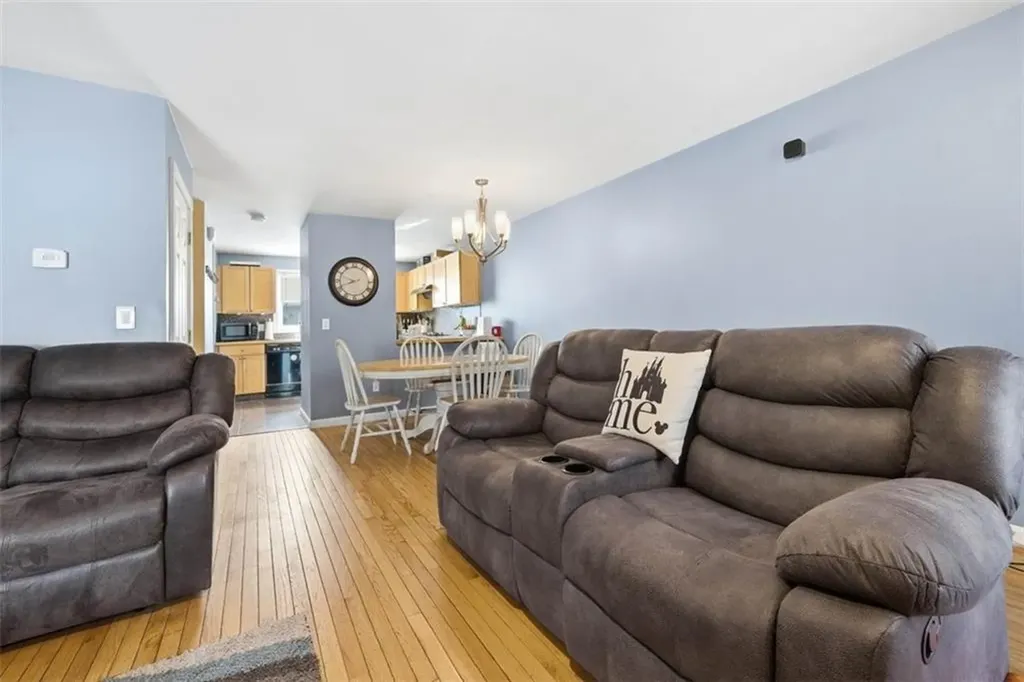 1603 Plainfield Pike Johnston RI 02919