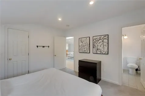 26 Cliff Avenue Newport RI 02840