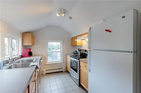 26 Cliff Avenue Newport RI 02840