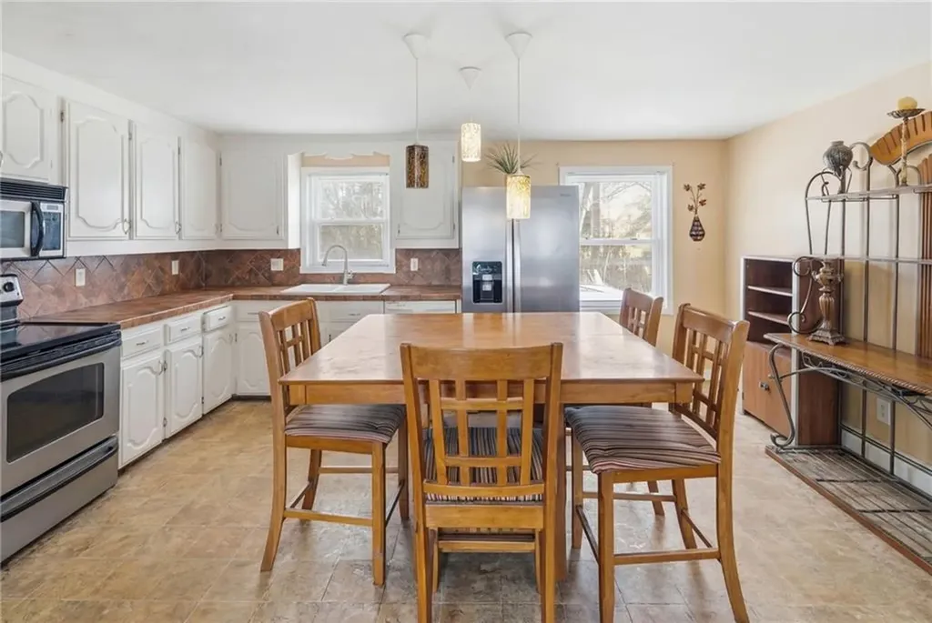 165 Lockwood Street West Warwick RI 02893