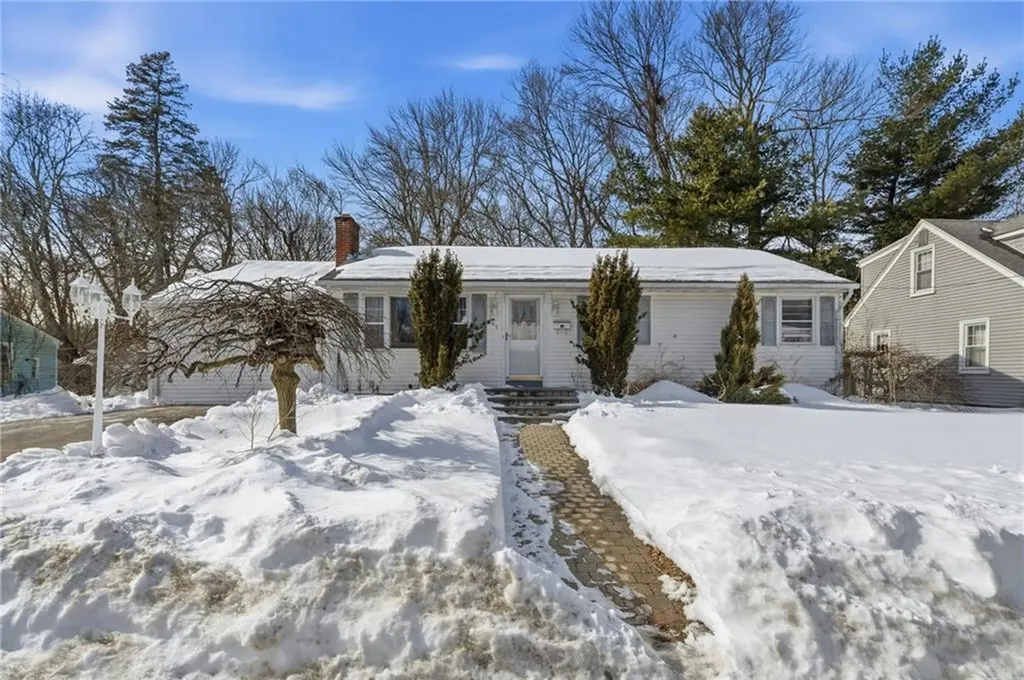 165 Lockwood Street West Warwick RI 02893