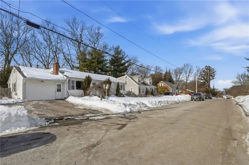 165 Lockwood Street West Warwick RI 02893