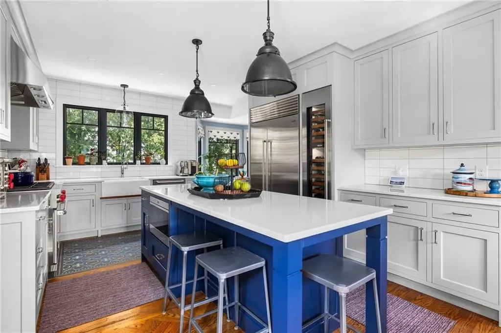41 Hunter Avenue Newport RI 02840