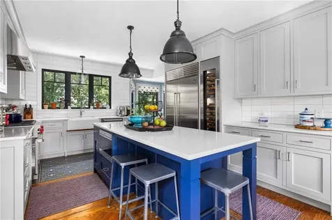 41 Hunter Avenue Newport RI 02840