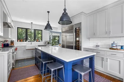41 Hunter Avenue Newport RI 02840