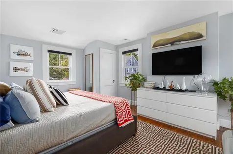 41 Hunter Avenue Newport RI 02840