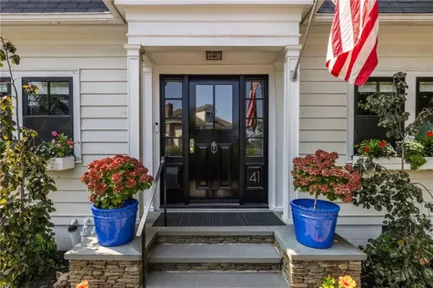 41 Hunter Avenue Newport RI 02840