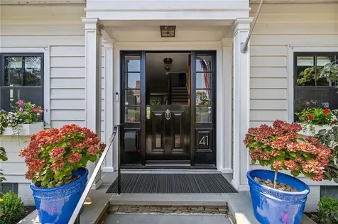 41 Hunter Avenue Newport RI 02840