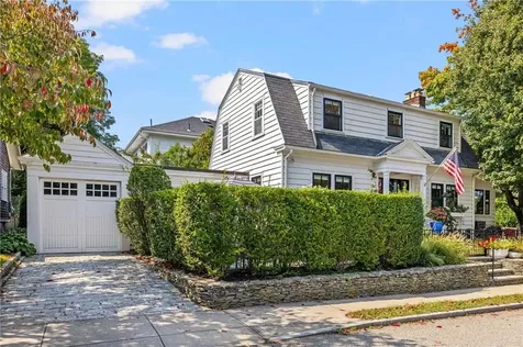 41 Hunter Avenue Newport RI 02840