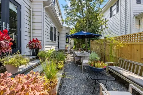 41 Hunter Avenue Newport RI 02840