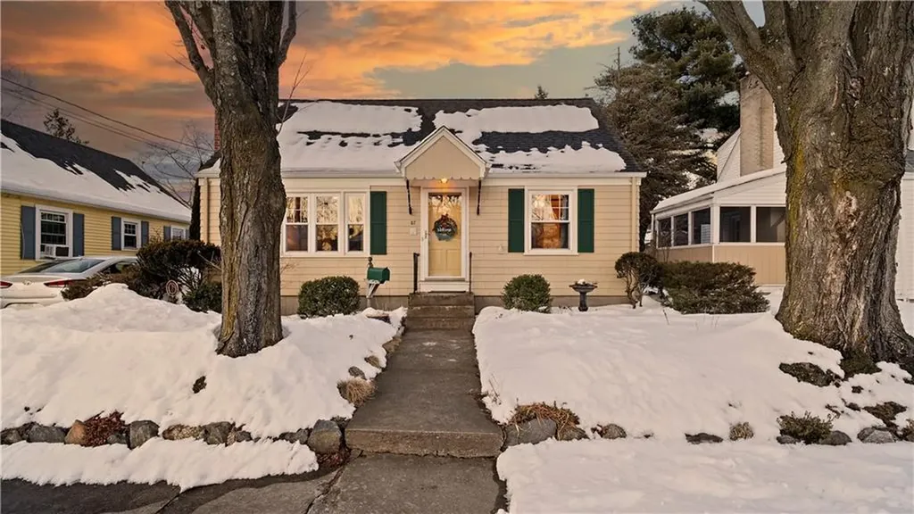 57 Delway Road Cranston RI 02910