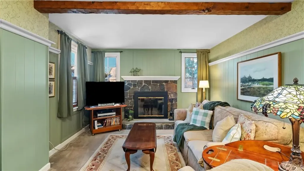 57 Delway Road Cranston RI 02910