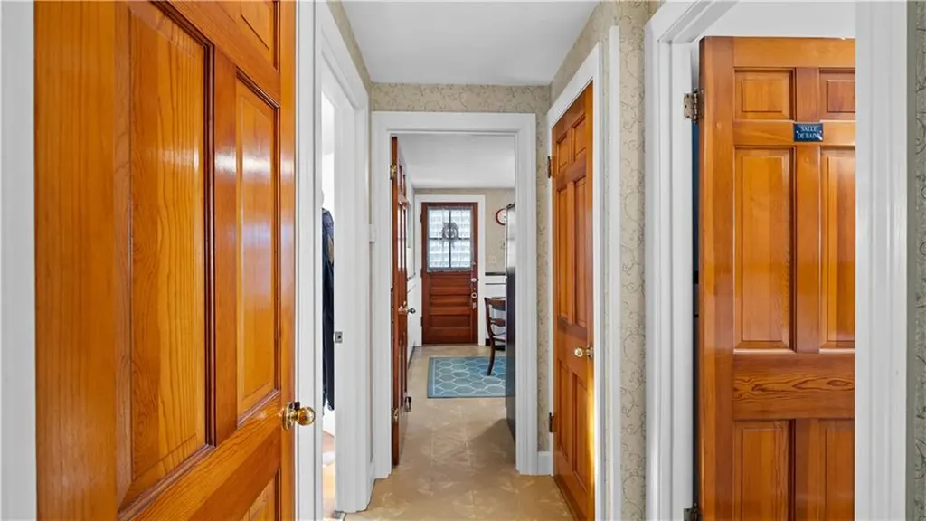 57 Delway Road Cranston RI 02910