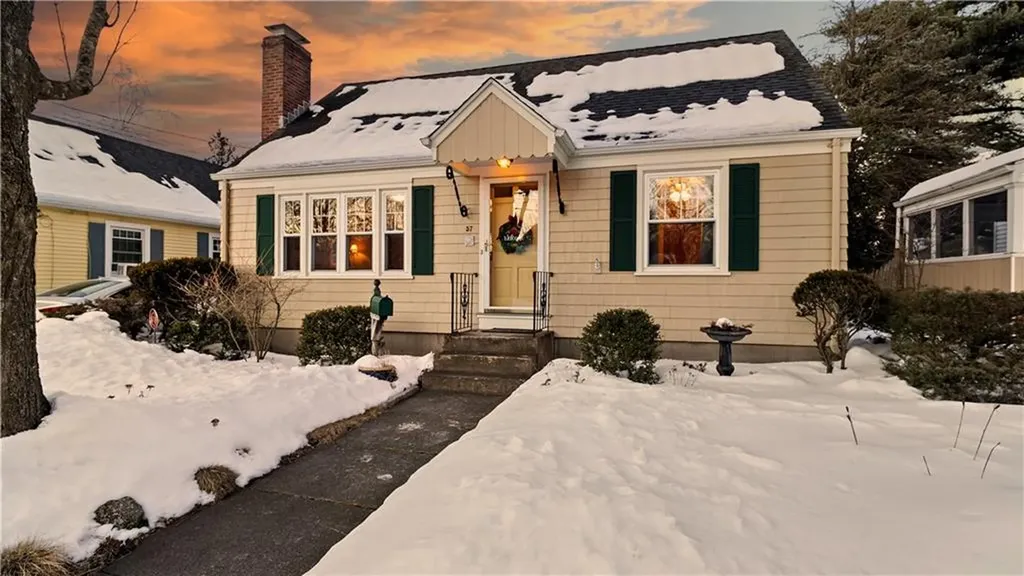 57 Delway Road Cranston RI 02910