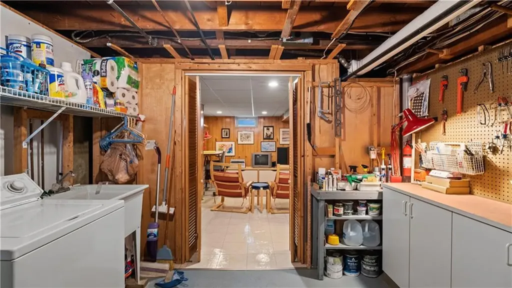 57 Delway Road Cranston RI 02910