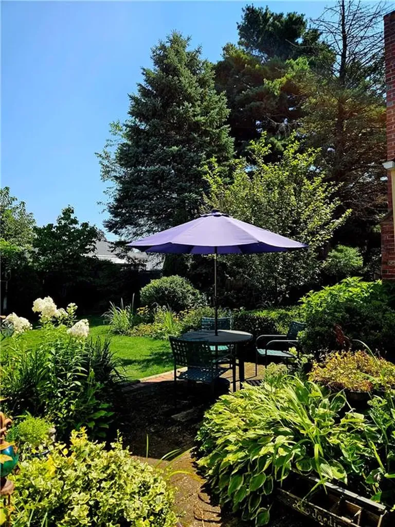 57 Delway Road Cranston RI 02910