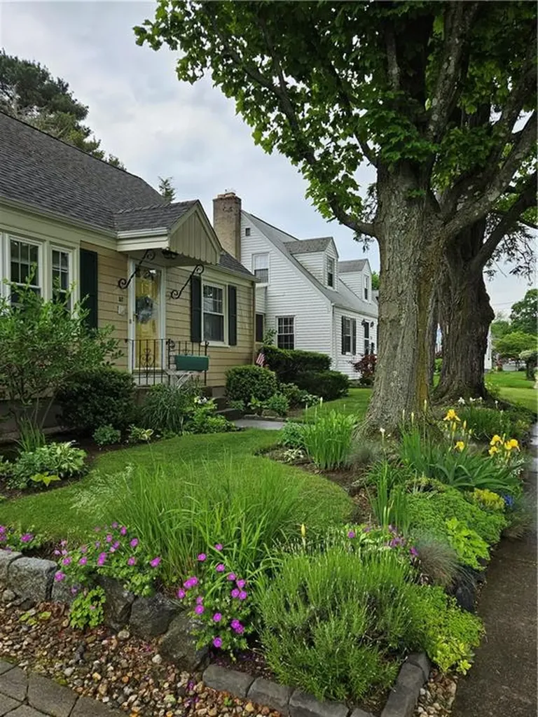 57 Delway Road Cranston RI 02910