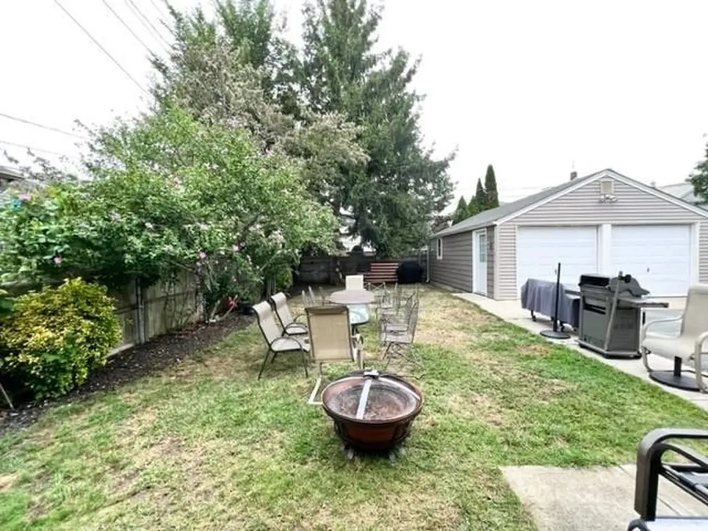 10 Hammond Street Newport RI 02840