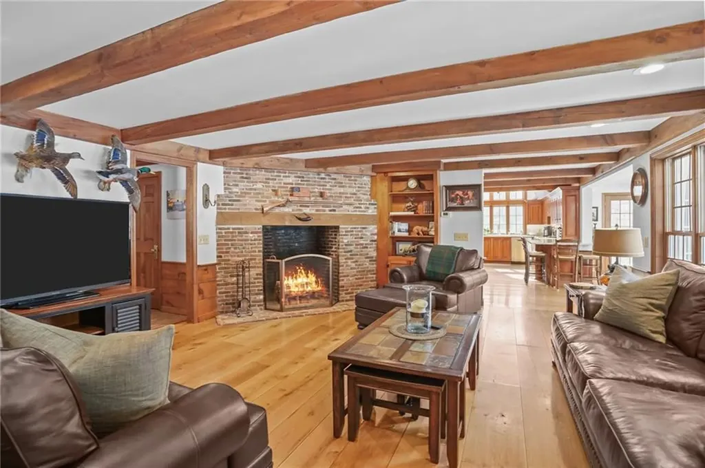 88 Woodsong Drive Scituate RI 02857