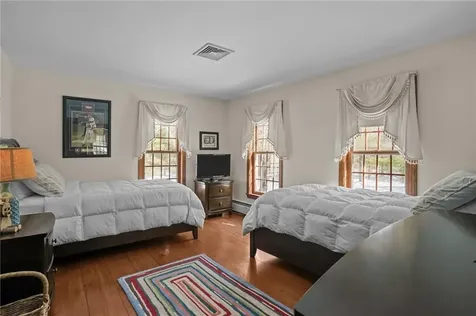 88 Woodsong Drive Scituate RI 02857