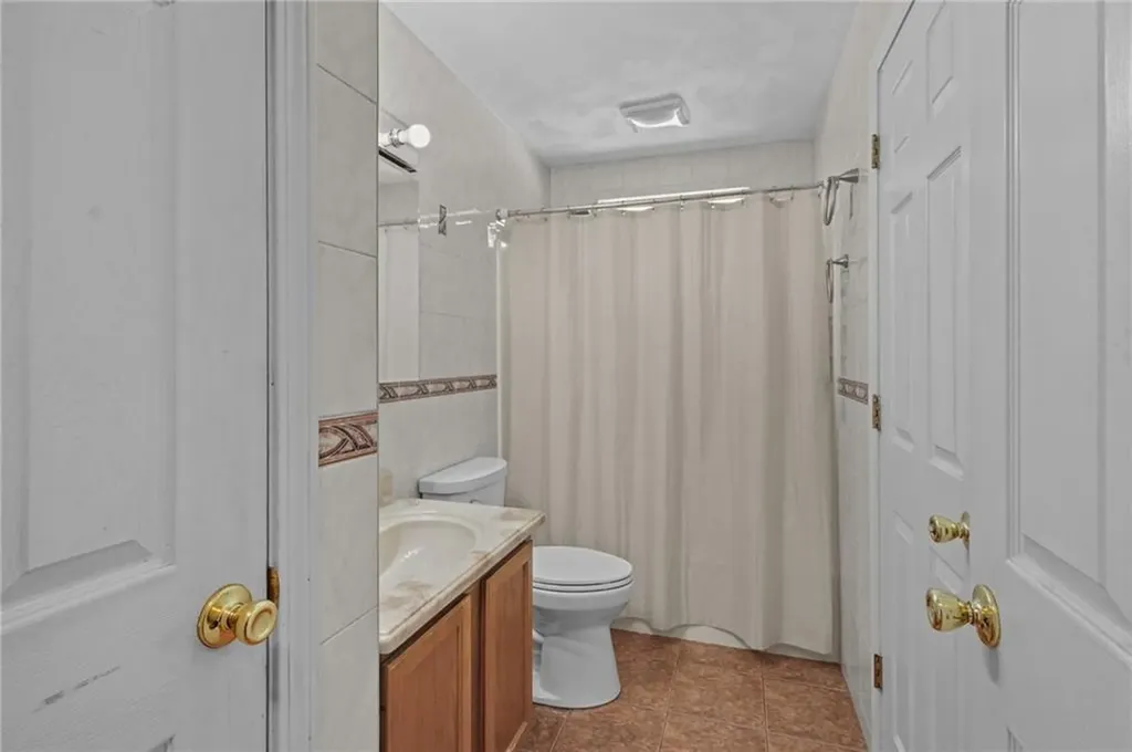 34 King Street Coventry RI 02816