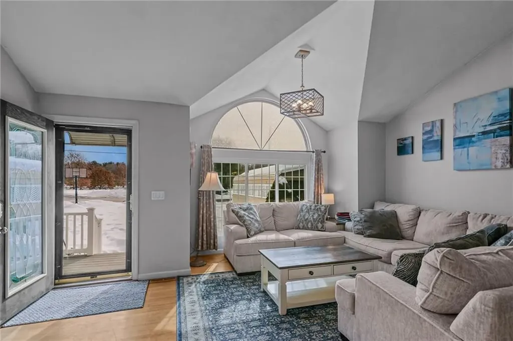 34 King Street Coventry RI 02816