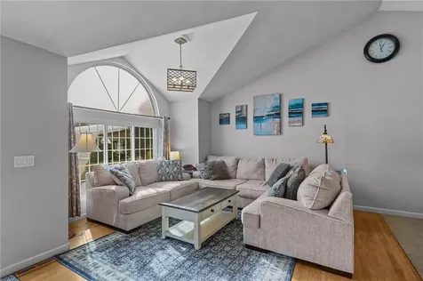 34 King Street Coventry RI 02816