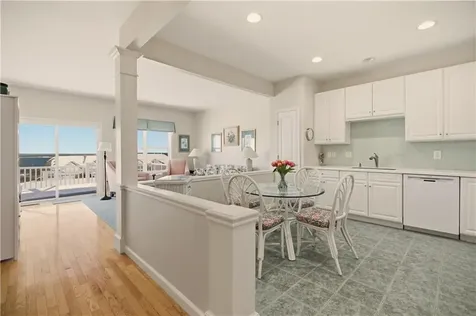 219 Rolling Hill Road Portsmouth RI 02871