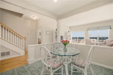 219 Rolling Hill Road Portsmouth RI 02871