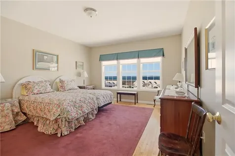 219 Rolling Hill Road Portsmouth RI 02871