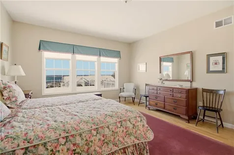 219 Rolling Hill Road Portsmouth RI 02871