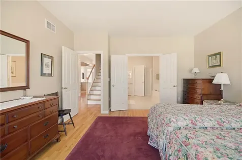 219 Rolling Hill Road Portsmouth RI 02871