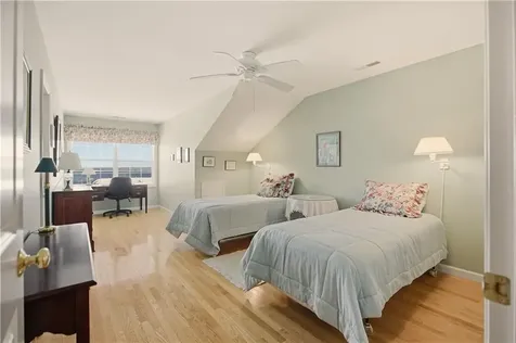 219 Rolling Hill Road Portsmouth RI 02871