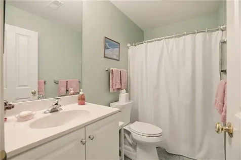 219 Rolling Hill Road Portsmouth RI 02871