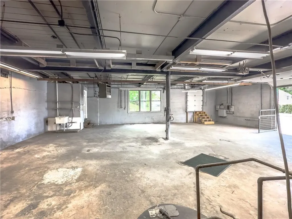 325 Illinois Street Central Falls RI 02863