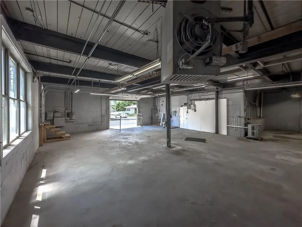 325 Illinois Street Central Falls RI 02863