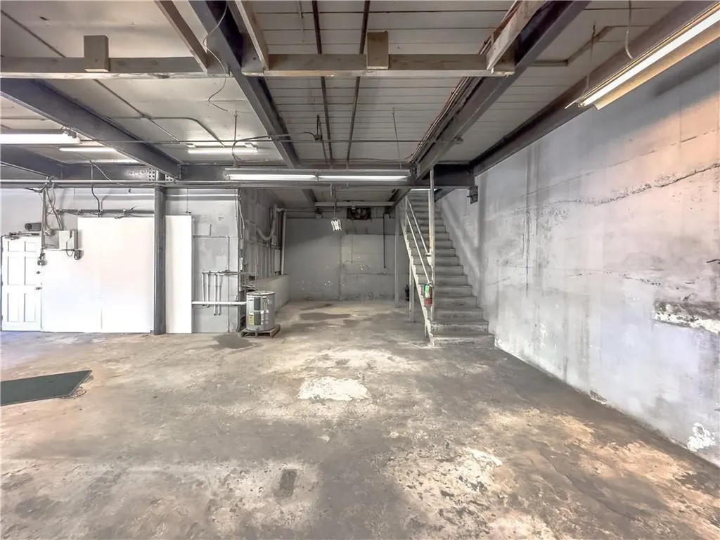 325 Illinois Street Central Falls RI 02863