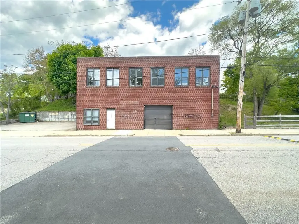 325 Illinois Street Central Falls RI 02863
