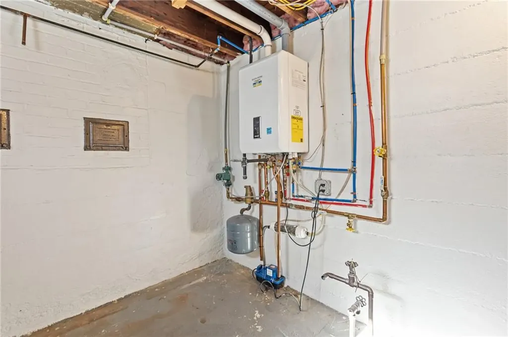 22 Phillips Avenue Warwick RI 02888