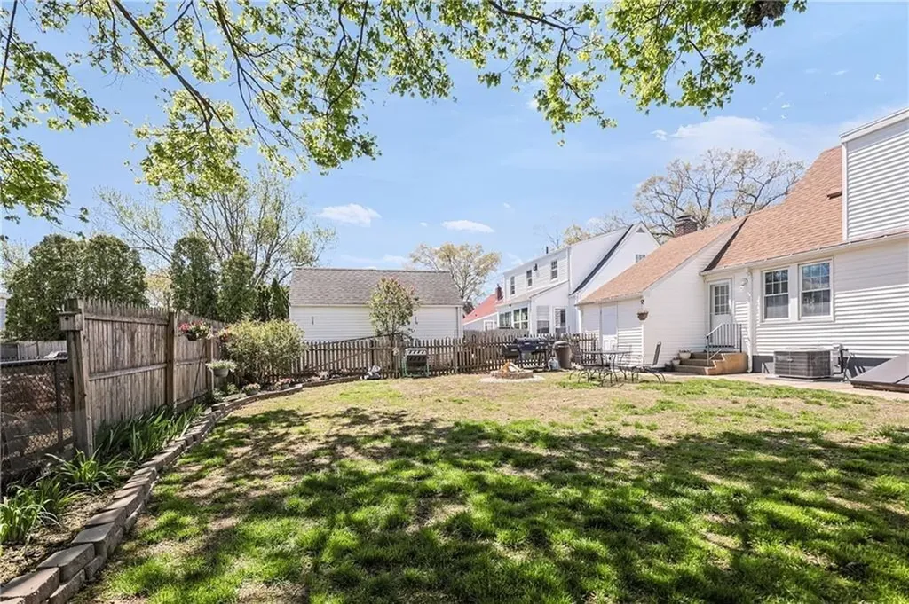 22 Phillips Avenue Warwick RI 02888