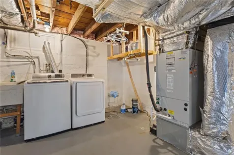 22 Phillips Avenue Warwick RI 02888