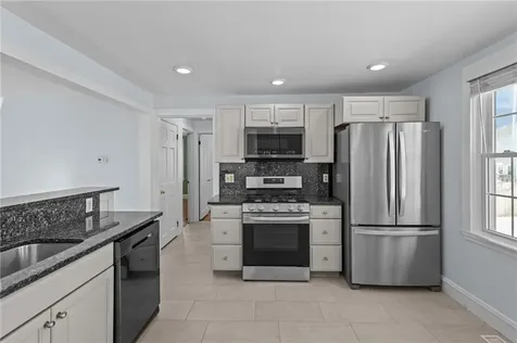 22 Phillips Avenue Warwick RI 02888