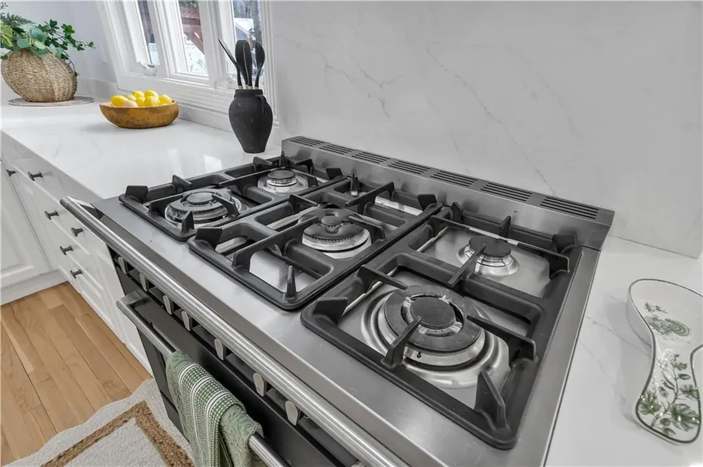 275 Meshanticut Valley Parkway Cranston RI 02920