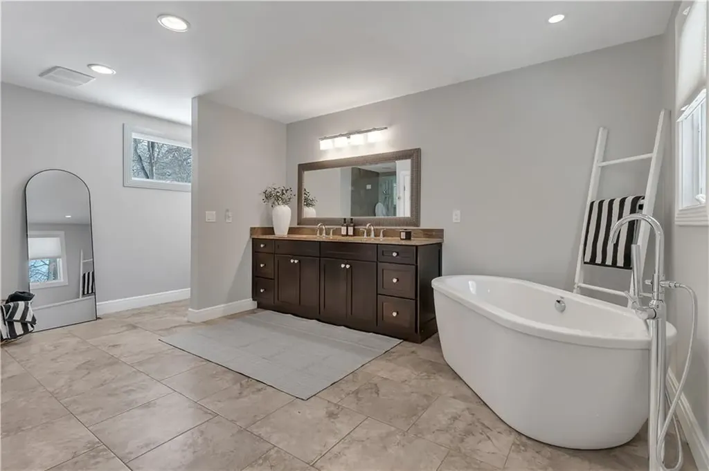 275 Meshanticut Valley Parkway Cranston RI 02920