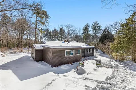 155 Stillwater Road Smithfield RI 02917